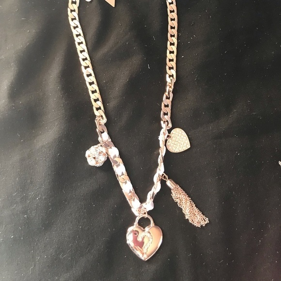 Guess Gold/pink Neckless with Earings - Picture 2 of 4